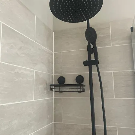 Apartment Hortensia*proche Centre-ville Et Chu*parking *